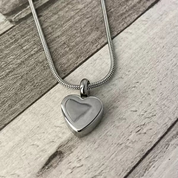 Ashanger Zilverkleurig Klein Hartje RVS